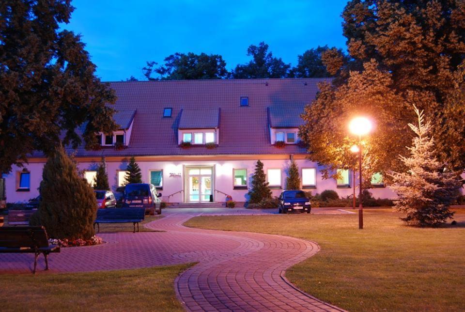 Chrobry Hotell Szprotawa Eksteriør bilde