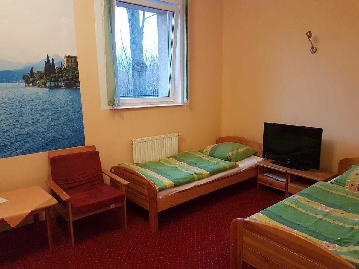 Chrobry Hotell Szprotawa Eksteriør bilde