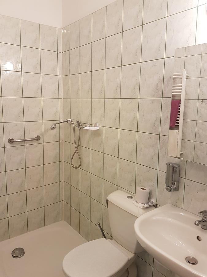 Chrobry Hotell Szprotawa Eksteriør bilde